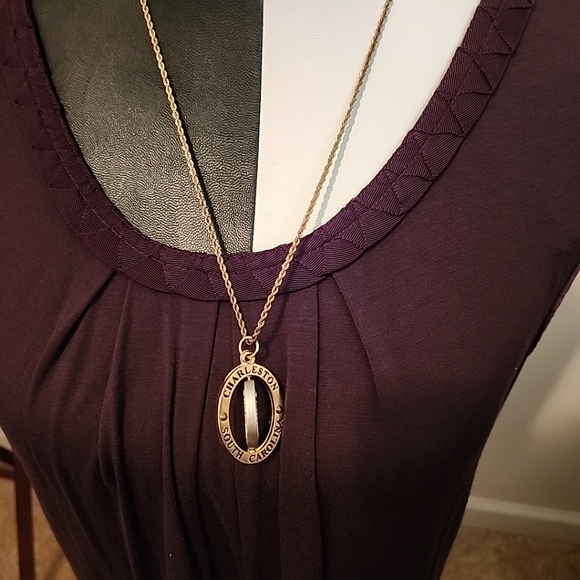 Charleston South Carolina Palmetto Tree Medallion Necklace, gold and silver tone - Picture 4 of 9